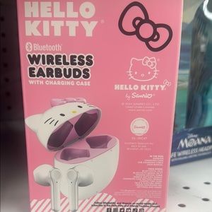 Hello Kitty Pink Wireless Earbuds